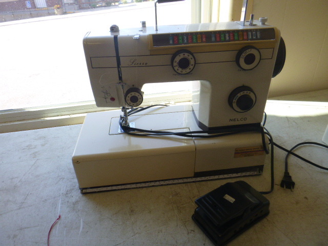 lot 164 image: Nelco Sierra Sewing Machine