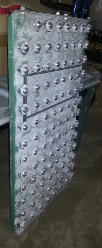 lot 6 image: Conveyor System Roller Ball Mat 39 x 23