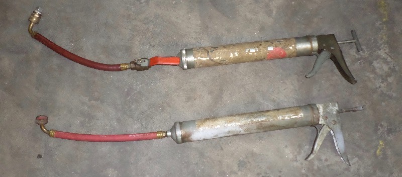 lot 20 image: Lot of (2) Pressure Testing tools