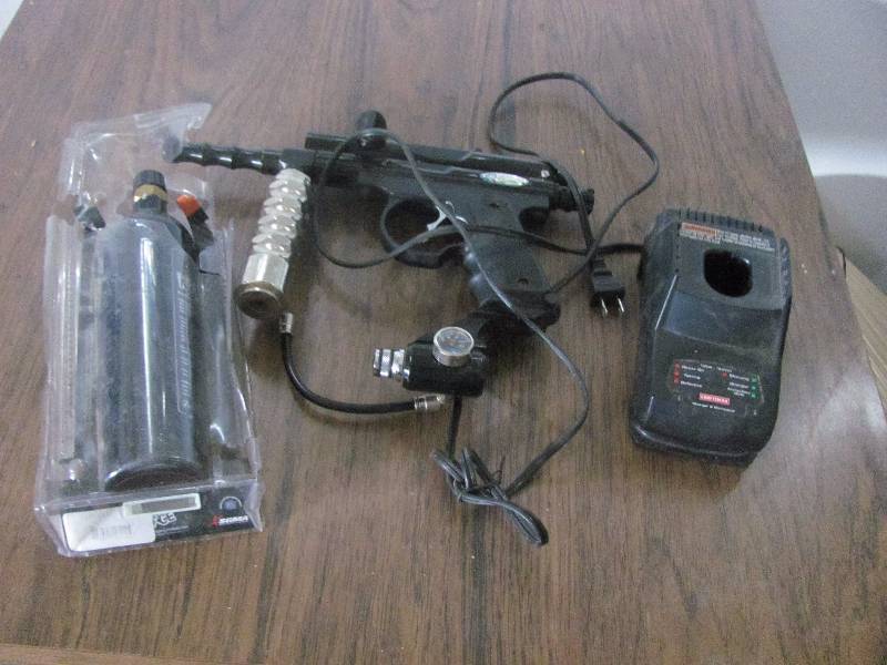 Paint ball gun