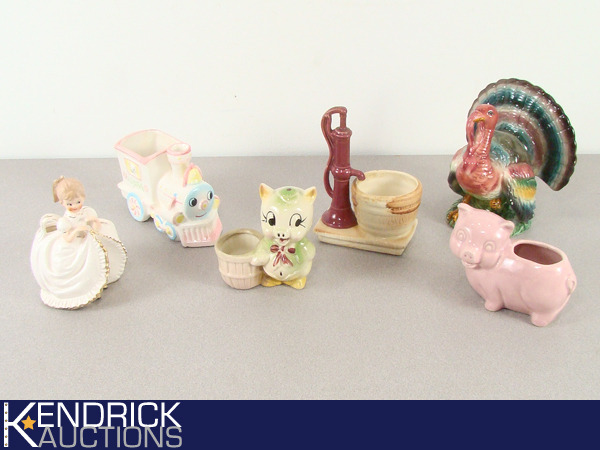 lot 22 image: Lot of Vintage Ceramic Flower Pots, and Figurines