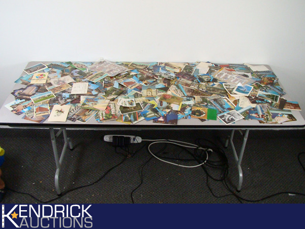 lot 25 image: HUGE Lot of AntiqueVintage Postcards