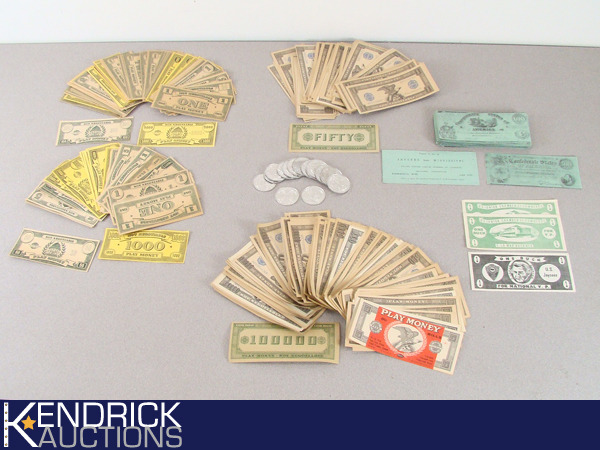 lot 42 image: Large Lot of Vintage Play Money