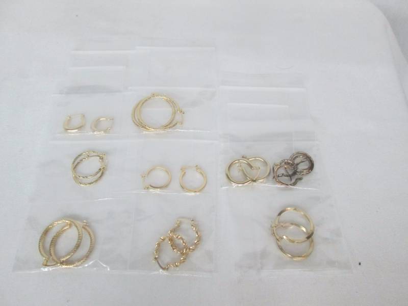 lot 85 image: 10 Pair Goldtone Hoop Earrings Set