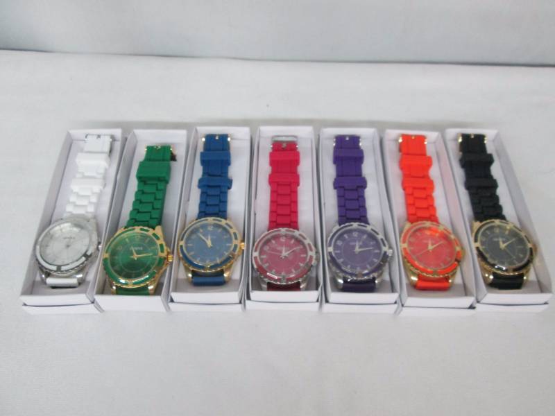 lot 81 image: Geneve 7-Piece Silicone Watch Set