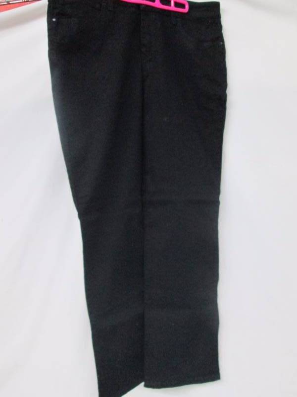 lot 91 image: Lee Misses Monroe Classic Fit Jean