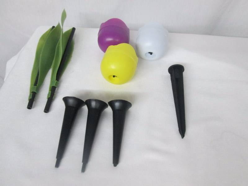lot 93 image: Alcove Solar LED Tulip Lights