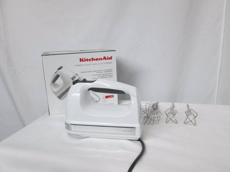 lot 45 image: KitchenAid 7-Speed Digital Hand Mixer