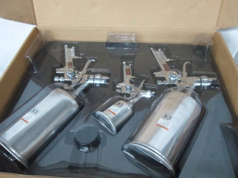 lot 37 image: Master Craft H.V.L.P. Spray Gun
