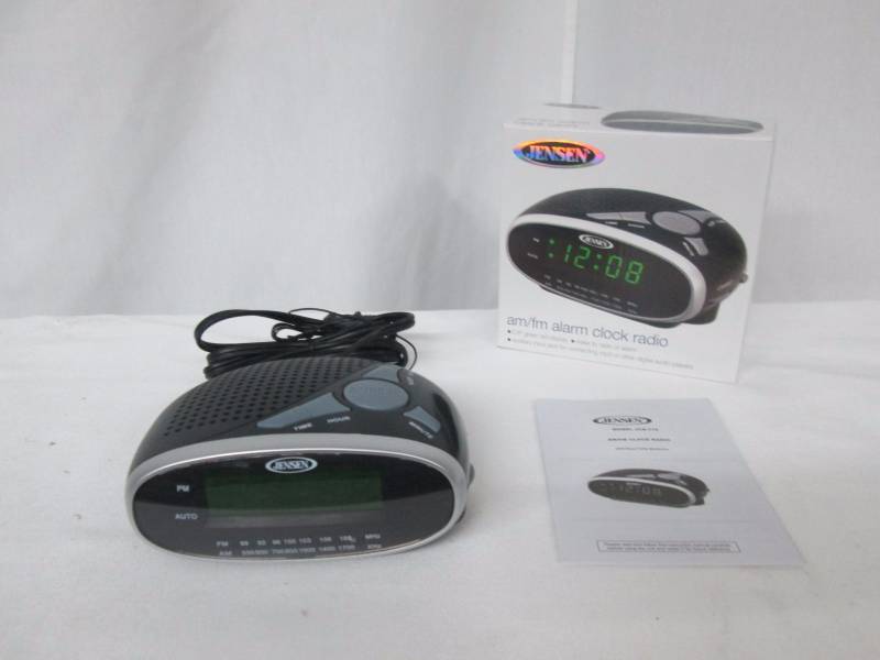 lot 74 image: Jensen Dual Alarm Projection Clock Radio