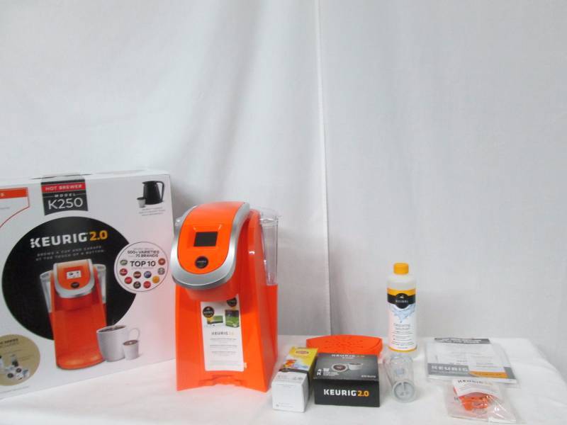 lot 13 image: Keurig 2.0 K250 Brewing System