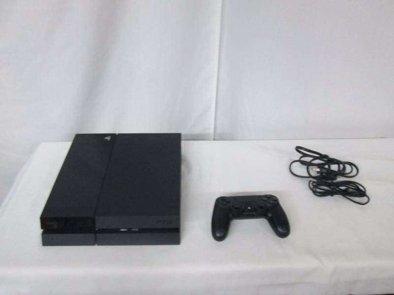 lot 5 image: Sony PS4 500GB Hardware