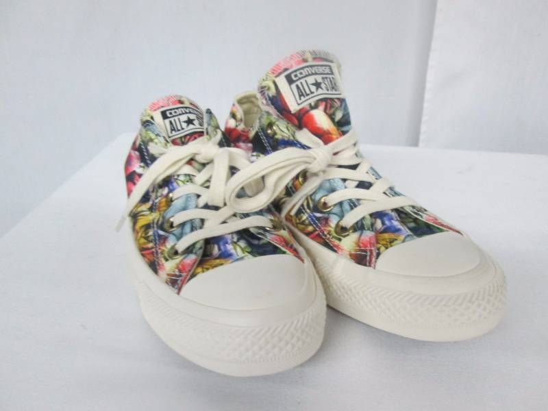lot 66 image: Converse Womens All Star Floral Print Low-Cut