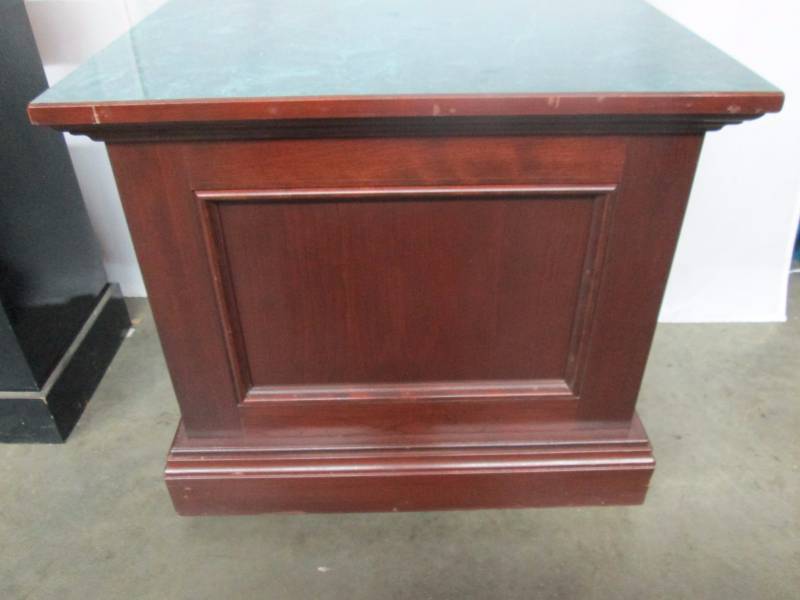 lot 51 image: End Table and Glass Shelves