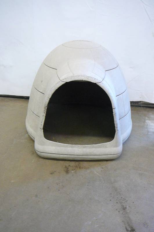 lot 53 image: Dog House bauxr By Dogloo