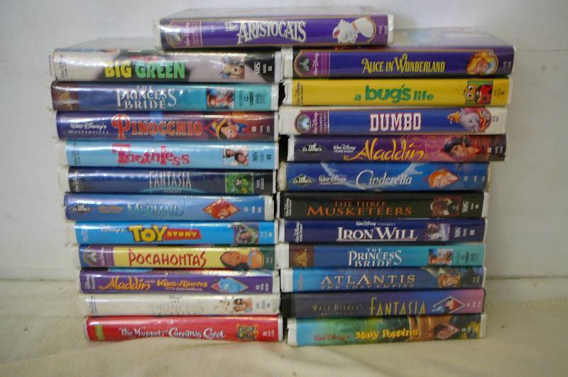 lot 57 image: Lot of VHS Movies (Kids) 23 Total