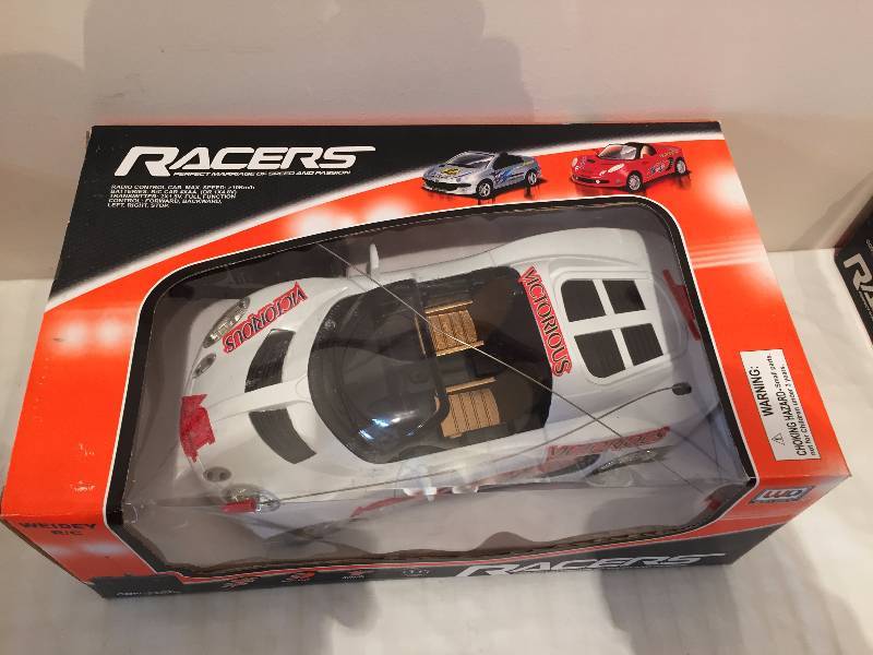 RC REMOTE CONTROLLED VEHICLE