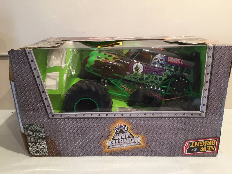 RC REMOTE CONTROLLED VEHICLE