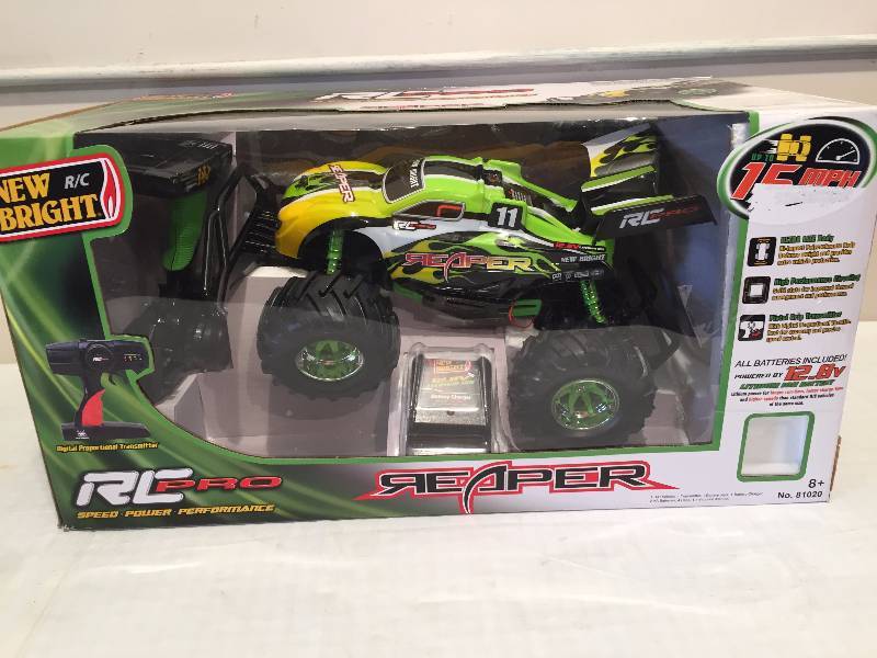 RC REMOTE CONTROLLED VEHICLE