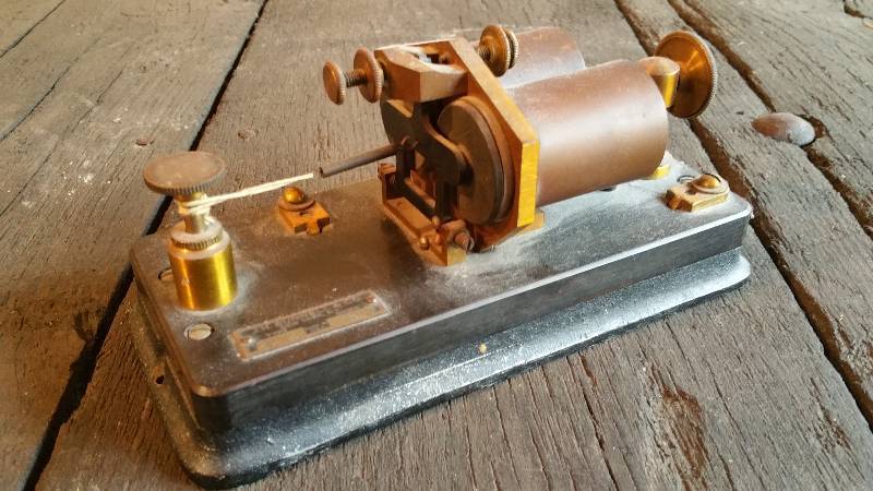 lot 13 image: Vintage J. H. Bunnell Railroad Telegraph Sounder 2-2