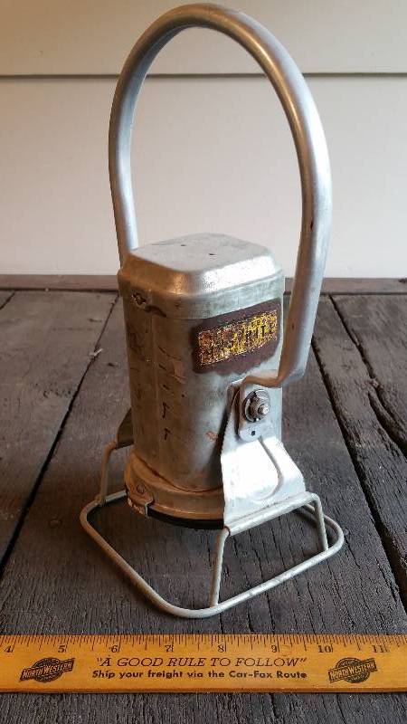 lot 21 image: Vintage Justrite Railroad Lantern