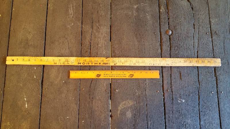 lot 72 image: Great Northern Yard Stick  North Western Ruler
