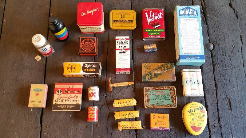 lot 134 image: Lot of Antique  Vintage Merchandise