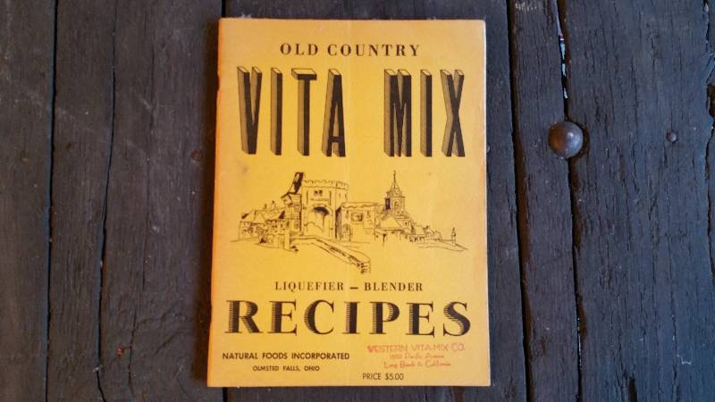lot 179 image: Vintage Vita Mix Soft Cover Recipe Book