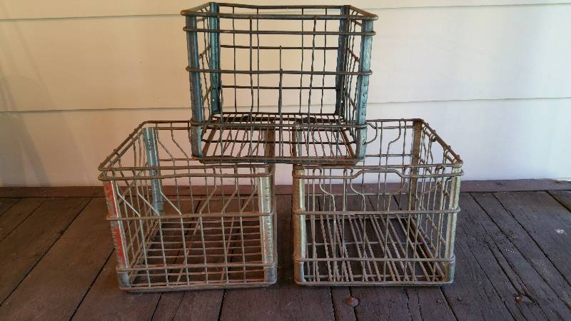lot 334 image: Lot of (3) Vintage Metal Milk Bottle Carriers