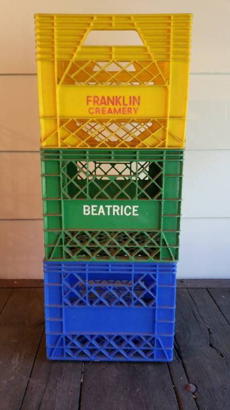 lot 335 image: Lot of (3) Vintage Plastic Milk Bottle Carriers