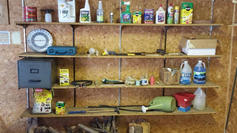 lot 341 image: Electric Drill, Tools, Garden, Brushes, Etc. -- EVERYTHING