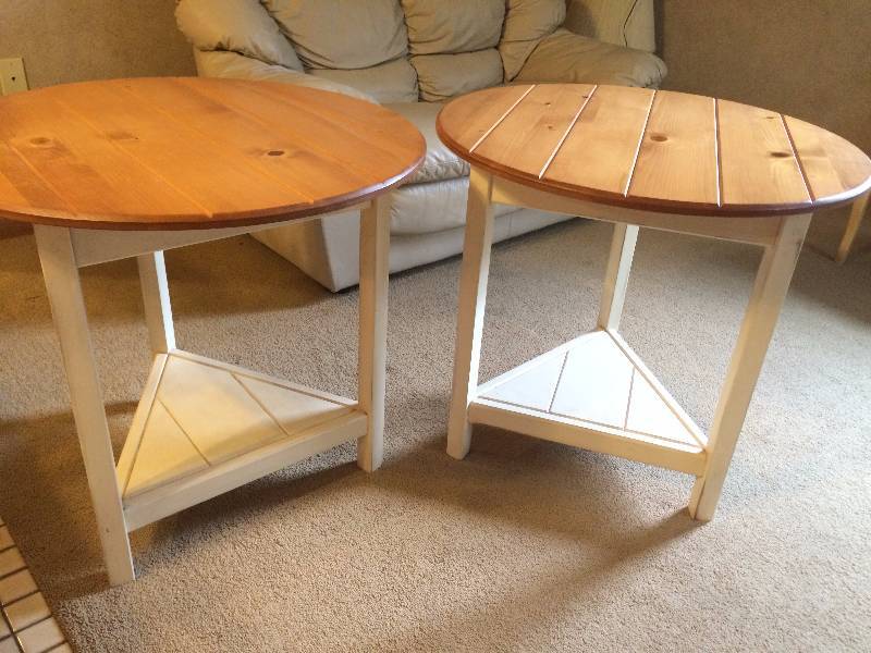 lot 76 image: Pair of French Country EndAccent Tables
