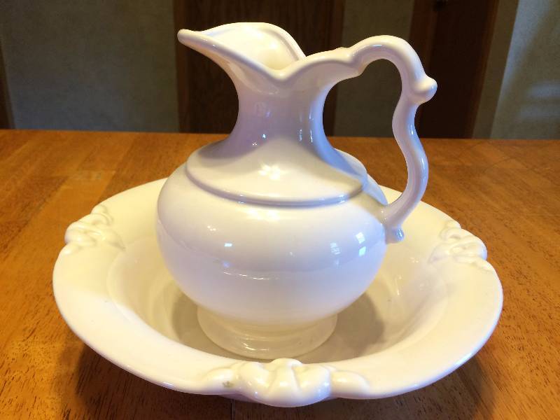 lot 248 image: Ceramic Water Pitcher and Bowl