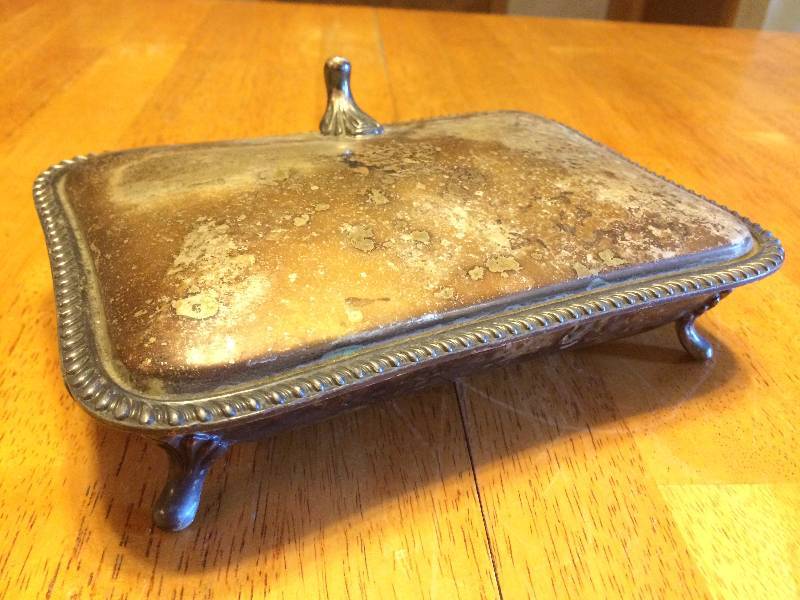 lot 249 image: Silverplate Over Copper Covered Tray