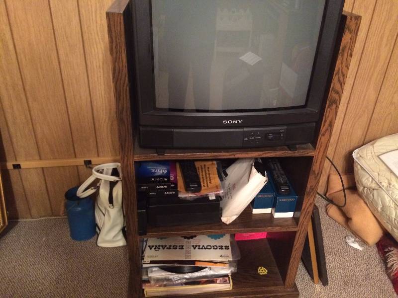 lot 93 image: TV Stand
