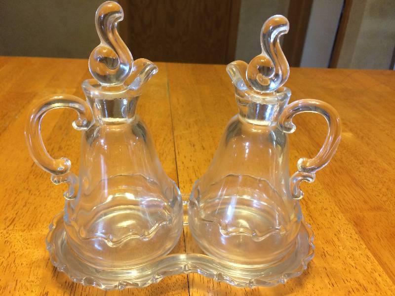 lot 215 image: Fostoria Century Pattern Cruet Set With Tray