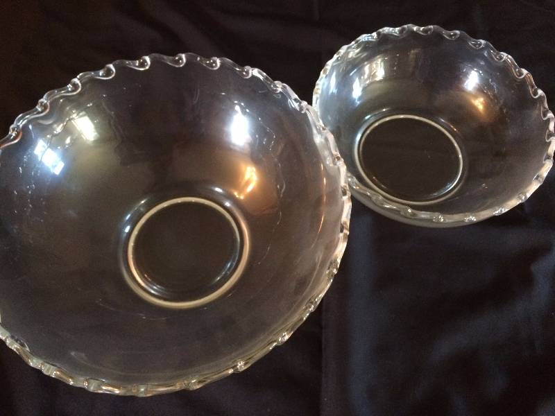 lot 223 image: Two Fostoria Century Pattern Serving Bowls