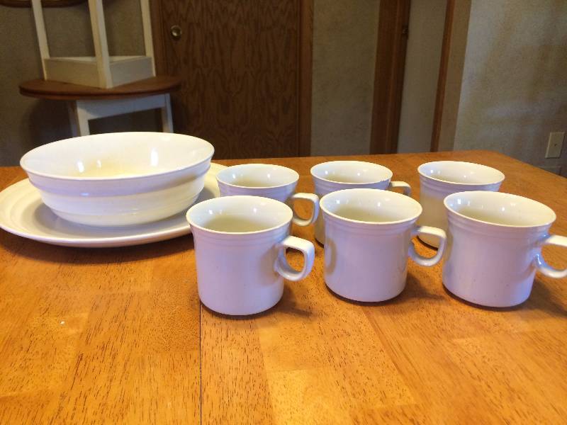 lot 265 image: Stoneware by Mikasa Japan, Cups and Serving Pieces