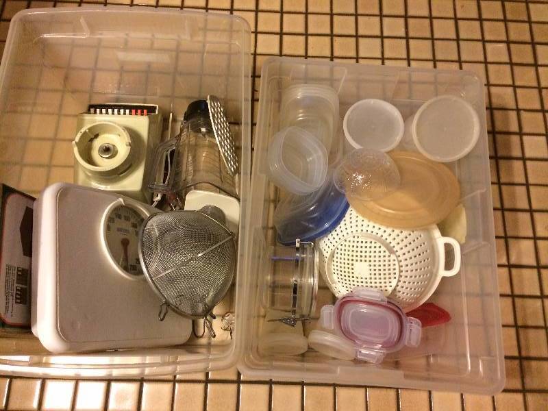 lot 292 image: Miscellaneous Kitchen Items