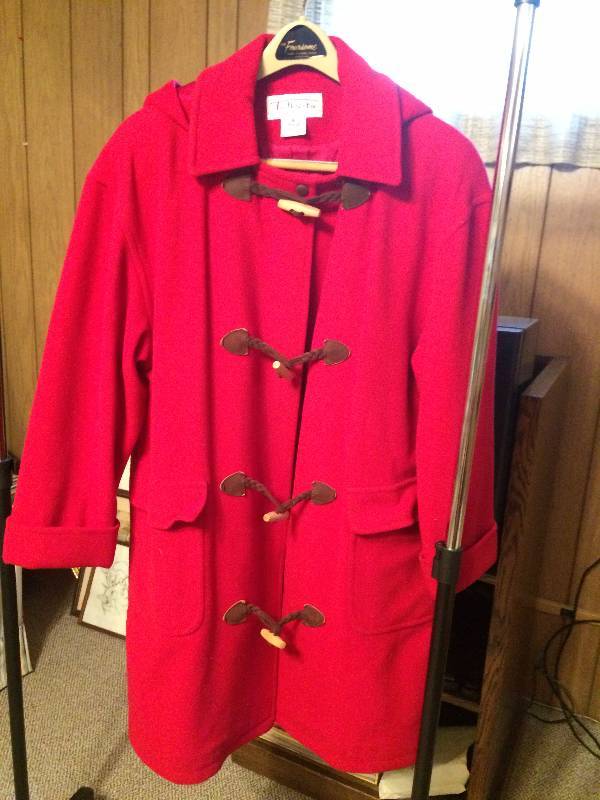 lot 358 image: Talbots 100% Wool Coat
