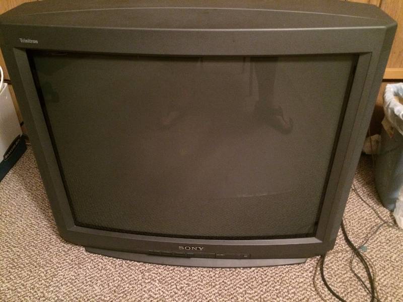 lot 387 image: Sony 30 TV