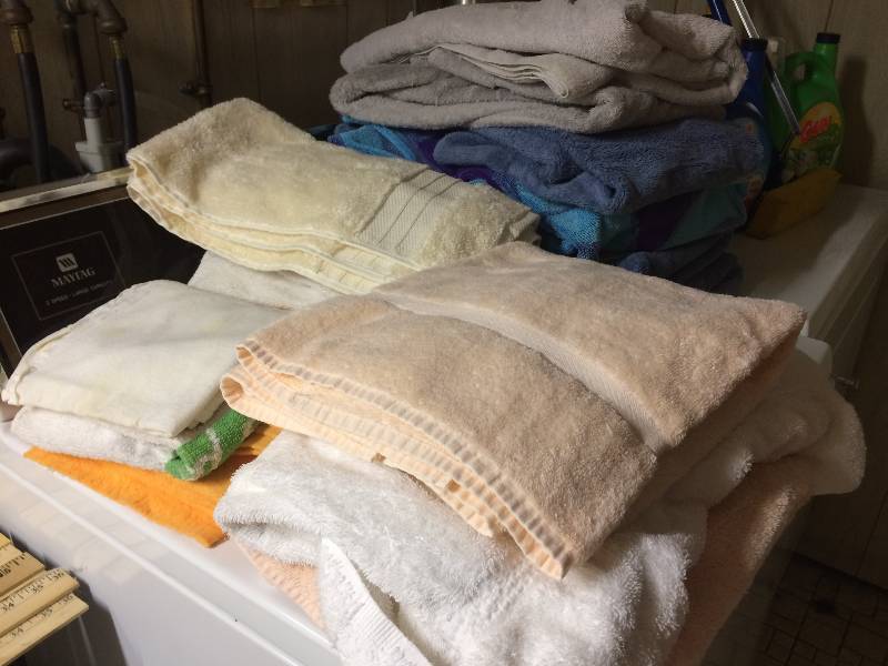lot 396 image: Towels