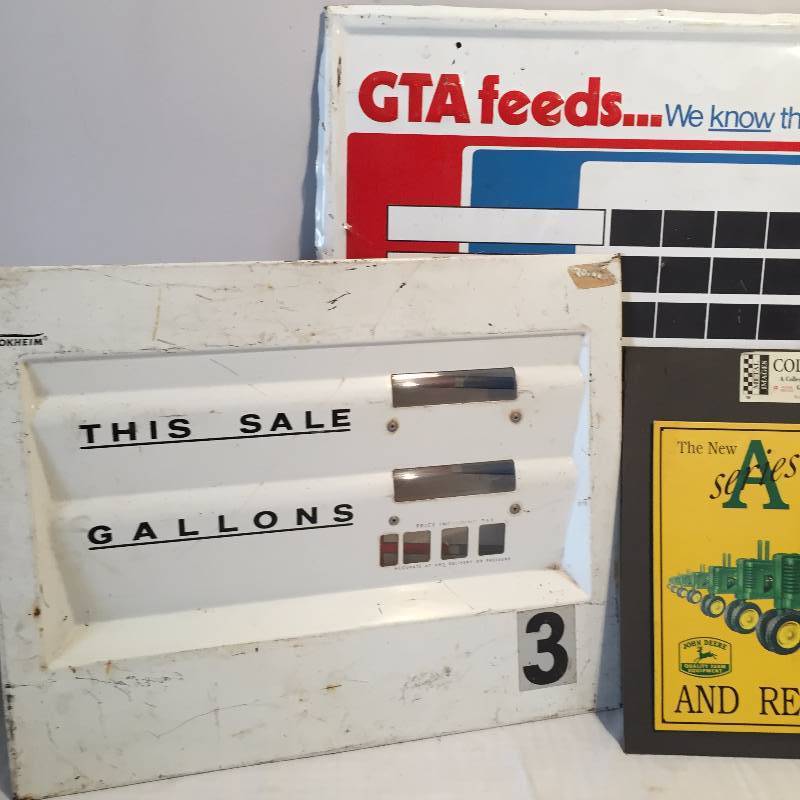 SIGNAGE CENEX, GTA FEEDS AND JOHN DEERE