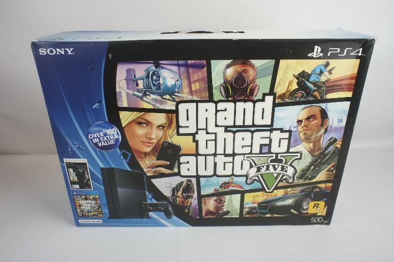 lot 1 image: PlayStation 4 Black Friday Bundle - Grand Theft Auto V and The Last of Us Remastered