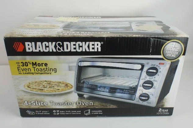 lot 19 image: Black & Decker Black Toaster Oven - 4 Slice