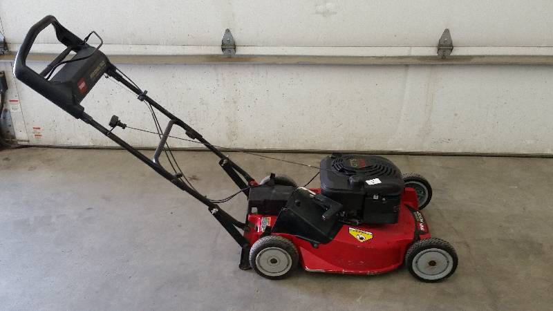 lot 5 image: Toro 6.5HP Personal Pace 21 Self-P...