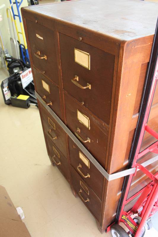 lot 30 image: Wooden Filing Cabinet w8 Drawers 33 x 28 x 56.