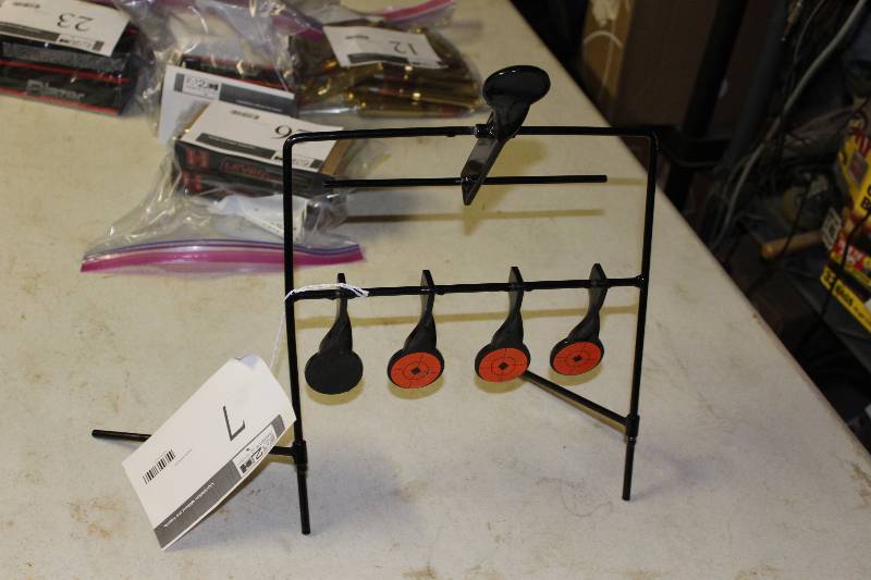 lot 7 image: Shooting Target wShooting Weights & Spike Stand.