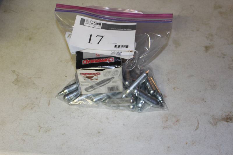 lot 17 image: Bag Lot of CO2 Powerlets.