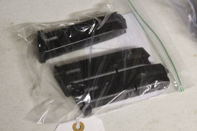 lot 65 image: Lot of (3) Baretta 40 S & W Mags 10 Round (2) 11 Round (1).